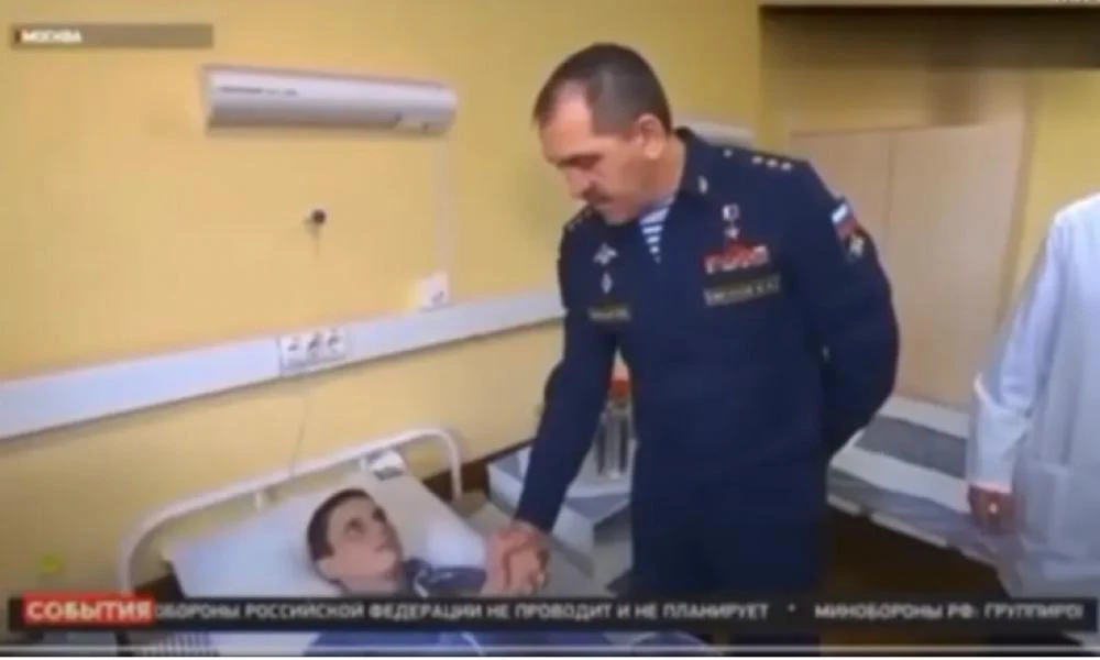 Ρώσικη εισβολή: Μακάβρια γκάφα - Ευχήθηκε σε στρατιώτη που έχασε ένα πόδι... να σταθεί γρήγορα όρθιος